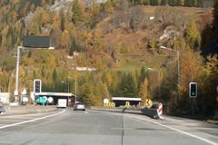 Rakousko rozšířilo Tunel smrti, cesta na jih je volná