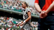 Petra Kvitová se loučí s letošním French Open ve 3. kole, když prohrála po třísetovém maratonu s Ruskou Světlanou Kuzněcovovou 7:6, 1:6 a 7:9.