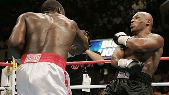 Podívejte se jak Danny Williams knockoutoval Mika Tysona