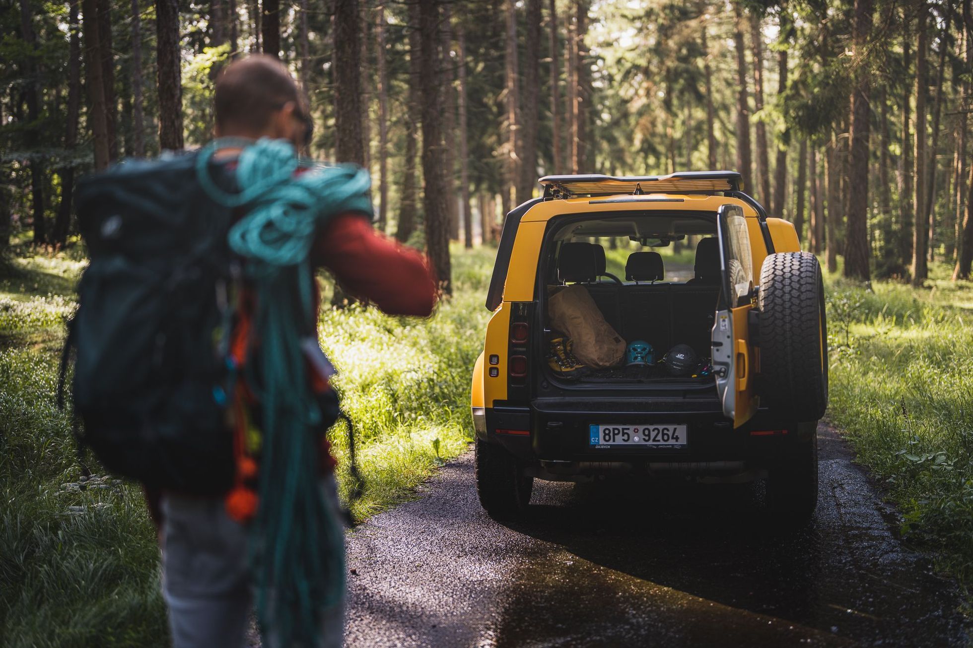 Land Rover Defender Mission