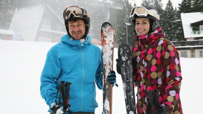 Lucie Váchová s manželem zahajuje lyžařskou sezonu na Špičáku