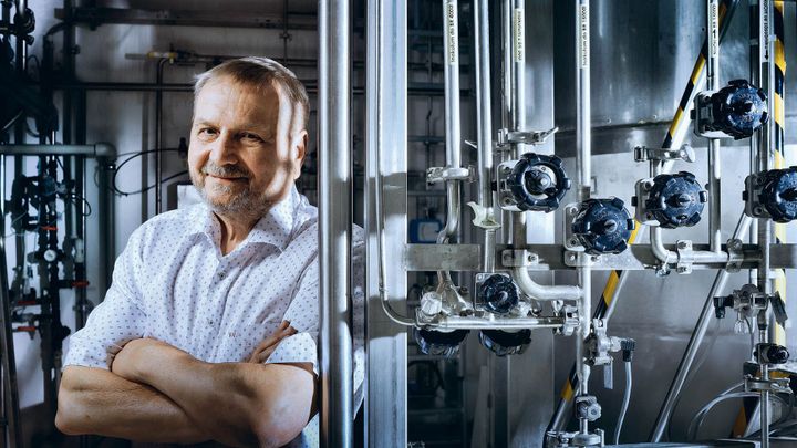 Přestaňme už světu nabízet šikovné české ruce, je to nesmysl, říká biochemik Velebný; Zdroj foto: Tomáš Nosil