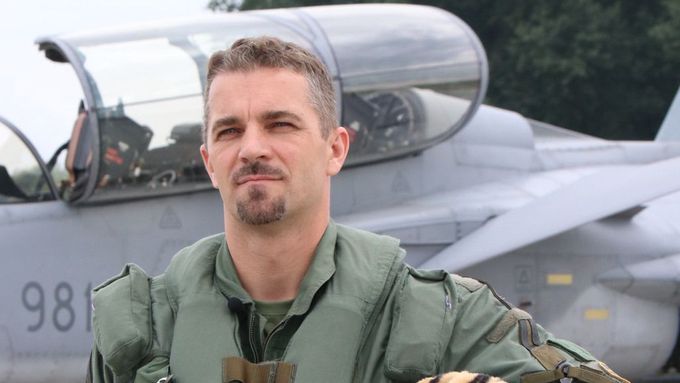 Podplukovník Pavel Pavlík velel v roce 2019 letecké misi NATO v Pobaltí. Jeho kódové označení je Speedy. Pro Aktuálně.cz popsal, co museli herci ve filmu Top Gun podstoupit.