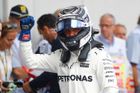 Bottas vyhrál kvalifikaci v Rakousku rekordním časem, Hamilton odstartuje až z osmého místa