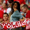 Polská fanynka před utkáním skupiny A mezi Českou republikou a Polskem