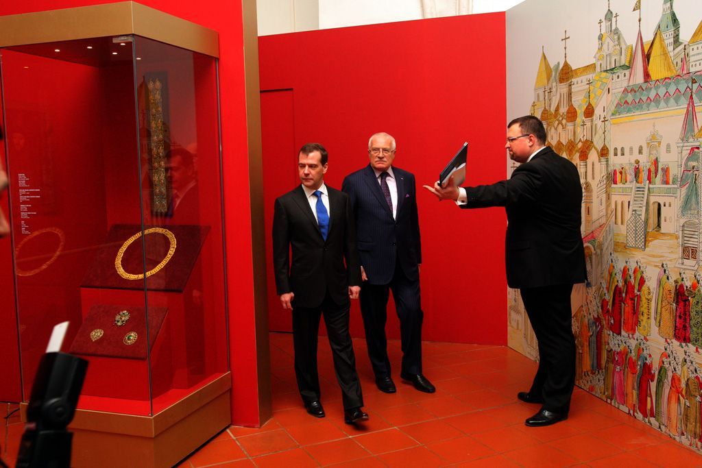 Dmitrij Medvěděv v Praze na výstavě