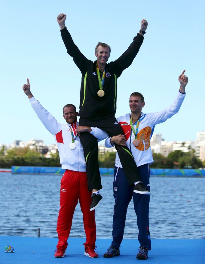 OH 2126, veslování-skif, finále: Damir Martin (CRO), Mahe Drysdale (NZL) a Ondřej Synek