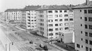 Dobový snímek z pražské čtvrti Vršovice. Rok 1951