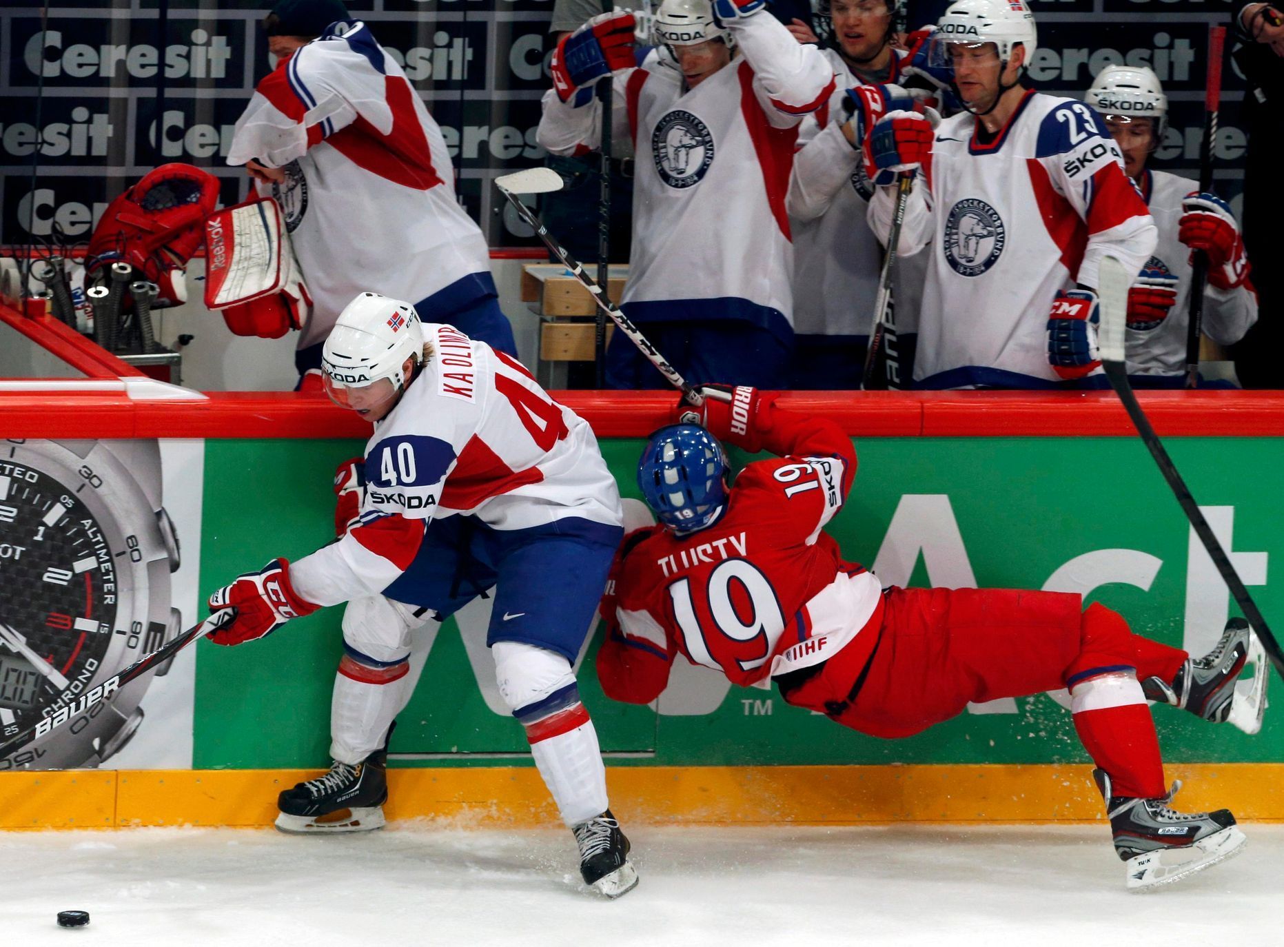 Hokej, MS 2013: Česko - Norsko: Jiří Tlustý - Ken Andre Olimb