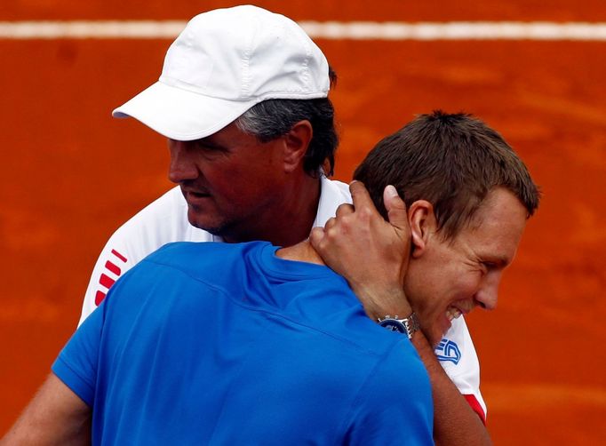 Čeští tenisté Tomáš Berdych a Radek Štěpánek ve čtyřhře semifinálového utkání Davis Cupu s Argentinci.