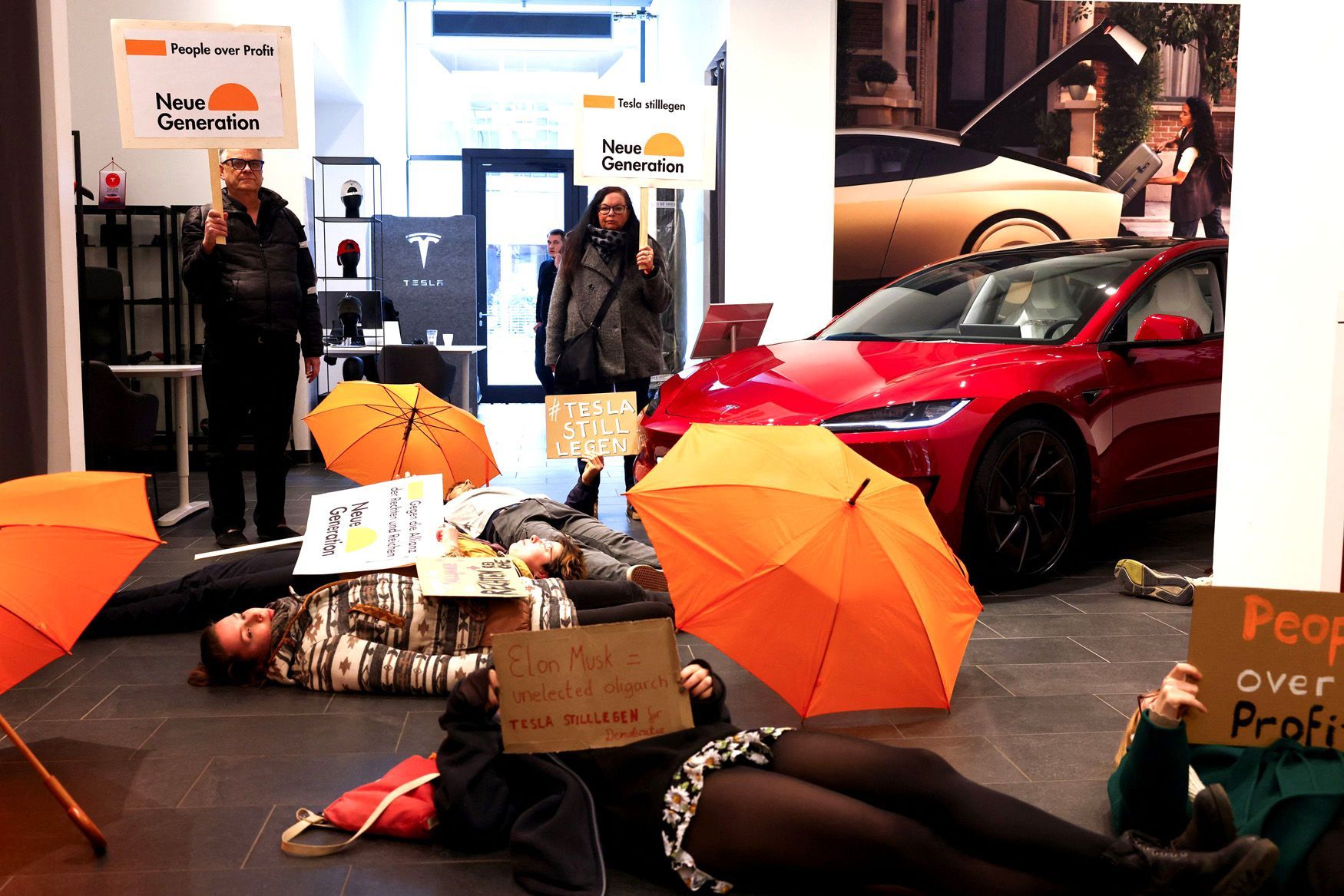 Tesla, Musk, protest, Berlin, Germany