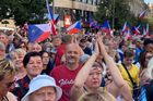 Václavské náměstí zaplnili odpůrci vlády. Požadují vojenskou neutralitu i levný plyn