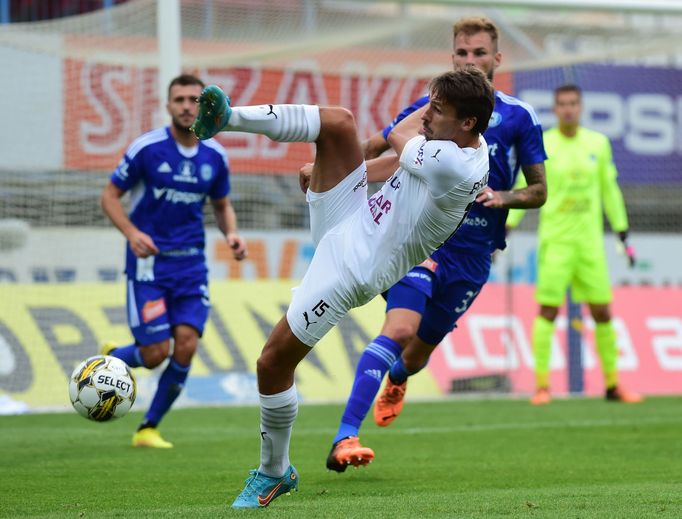 Patrik Brandner ze Slovácka v zápase 4. kola Fortuna:Ligy v Olomouci