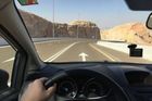 Jak se jezdí v Dubaji? Zácpy a troubení střídá výhled do exotické krajiny