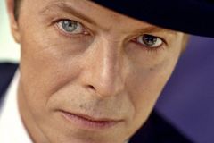 David Bowie má nový klip. Kritika chválí jeho album