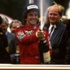F1 1985: Alain Prost (McLaren) slaví první titul mistra světa, vpravo vítěz závodu Nigel Mansell (Williams)