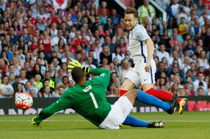 Soccer Aid 2016, Olly Murs Didu nakonec nepřekonal