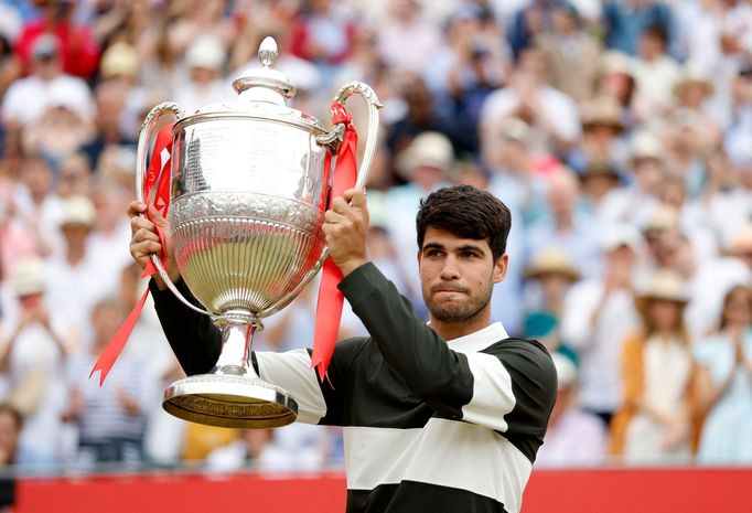 Jiří Lehečka - Carlos Alcaraz, Londýn Queen's Club 2025