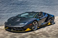 Lamborghini vyhlásilo svolávací akci pro své supersporty. Kvůli překlepu na etiketě