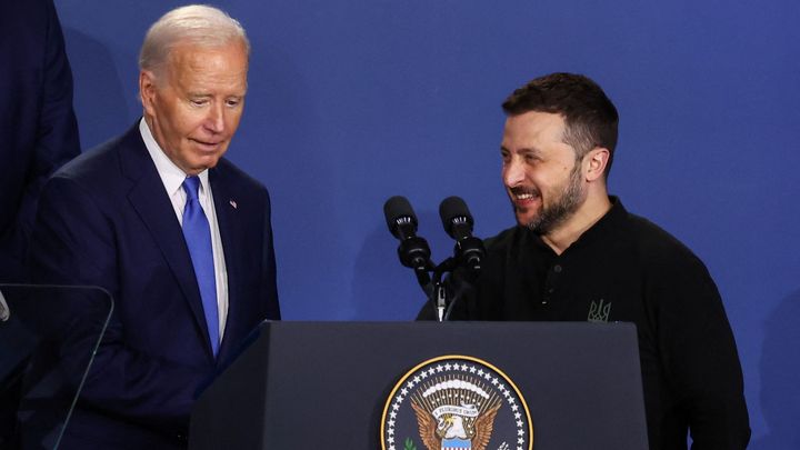 Biden omylem označil Zelenského za Putina. Já jsem lepší, smál se ukrajinský politik