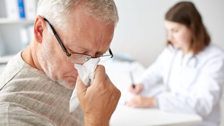 Jak se liší chřipkový vir A a B a má smysl se testovat? Přinášíme odpovědi