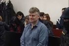 Nejslavnější vězeň Česka Kajínek žádá potřetí o milost