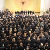 Obyčejní lidé i politici se v německém Winnendenu loučili s oběťmi školního střelce