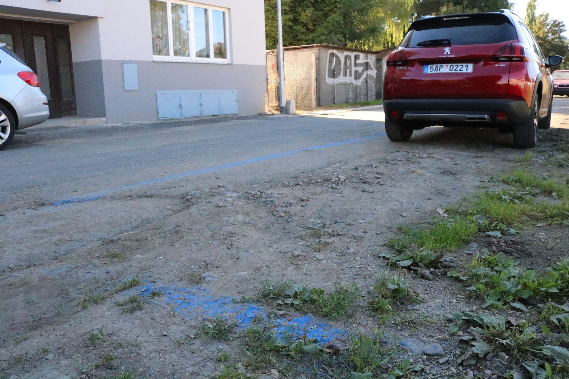 Parkovací zóny Praha 5 a 6 – modrá na trávě