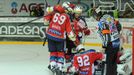 Třinec - Pardubice: Pardubice slaví gól