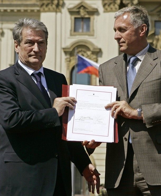 Albánie podává přihlášku do EU