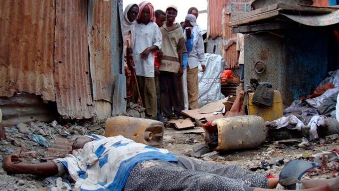 Civilisté v posledních dnech v Mogadišu umírali hlavně na tržišti Bakara