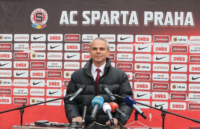 Sparta Praha - pohled do zákulisí (Lavička)