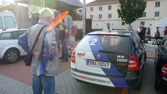 Poutník Hroch vyráží do voleb