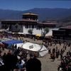 Bhútán - pouť v Phunakha