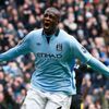 Yaya Touré z Manchesteru City se raduje ze vstřeleného gólu