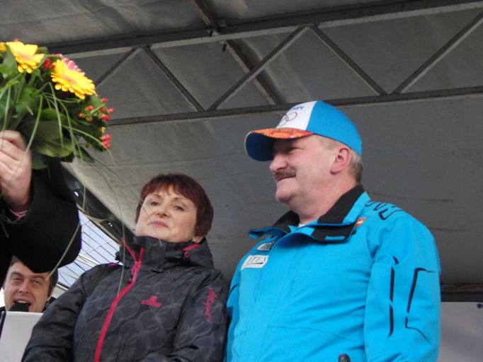 Biatlonista Ondřej Moravec přijel ukázat své tři olympijské medaile do Letohradu, kde vyrůstal a závodil.