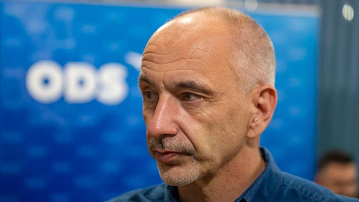 ODS musí umět porazit Babiše sama, bez koalic. Komunikace vlády je zoufalá, říká Kuba