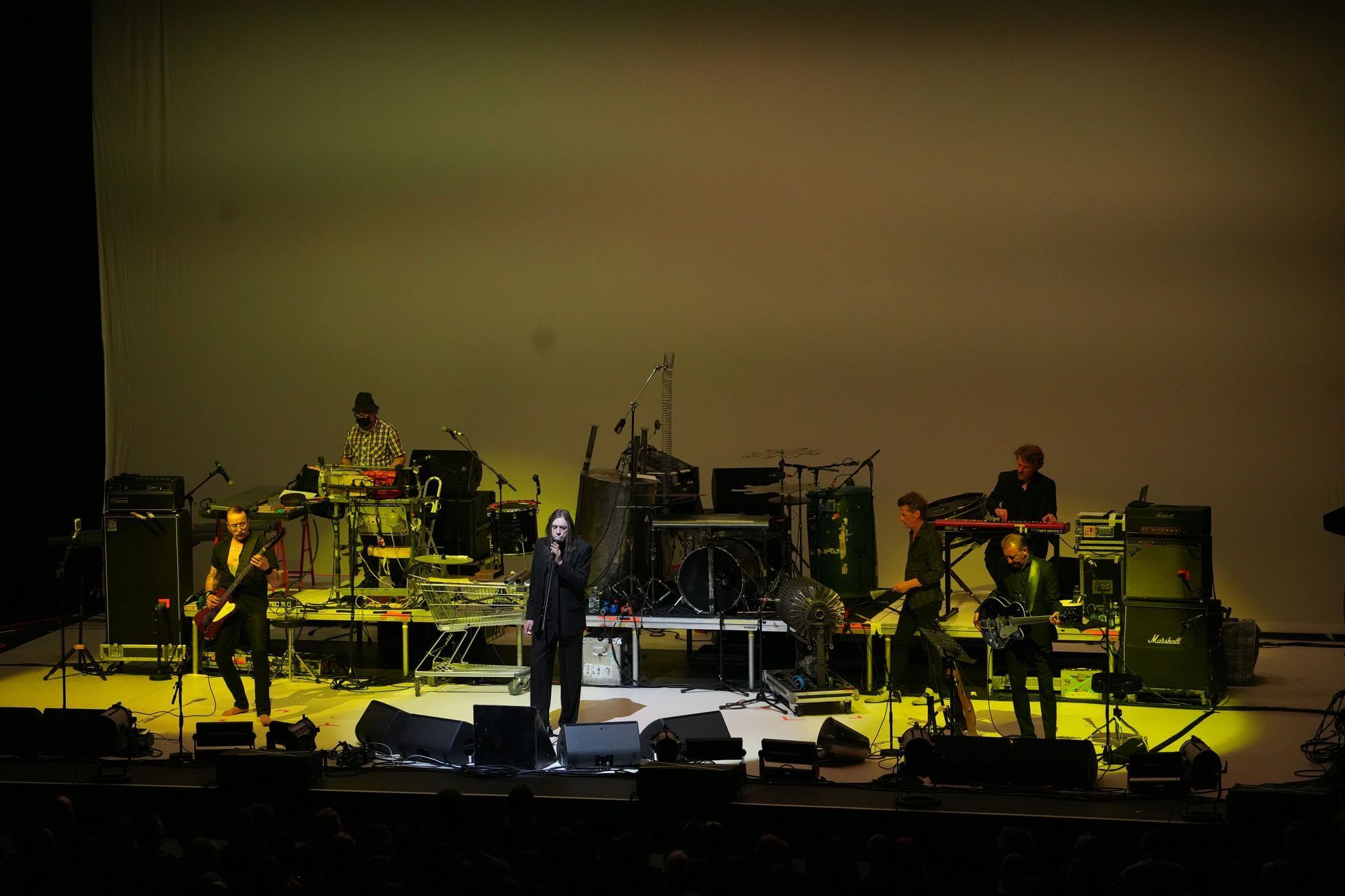 Einstürzende Neubauten