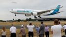 Farnborough Airshow - přehlídka letecké techniky, červenec 2018. Airbus A330-900