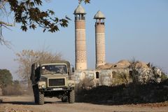 V Náhorním Karabachu opět sílí konflikt. Ázerbájdžán údajně zničil arménské cíle
