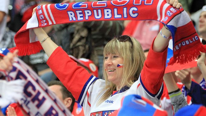 Prohlédněte si fotografie z vítězného zápasu českých hokejistů na MS v Moskvě proti týmu Švédska, v němž dokázali obrátit průběh zápasu na konečných 4:2.