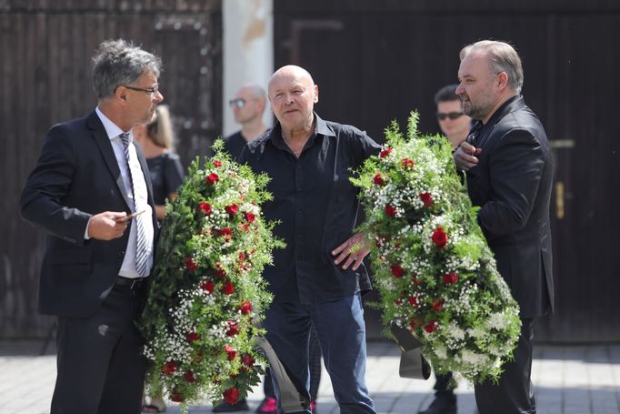 Pohřeb Mariána Čišovského: Trenér Miroslav Koubek.