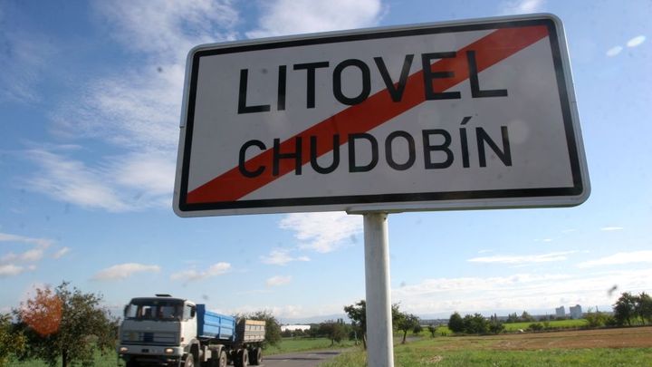 Hygienici kvůli koronaviru uzavřeli Litovel, Uničov a dalších 19 obcí na Olomoucku