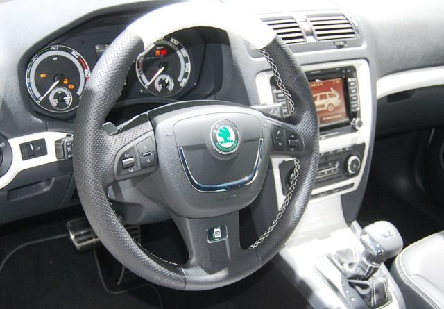 Elektromobily v Paříži