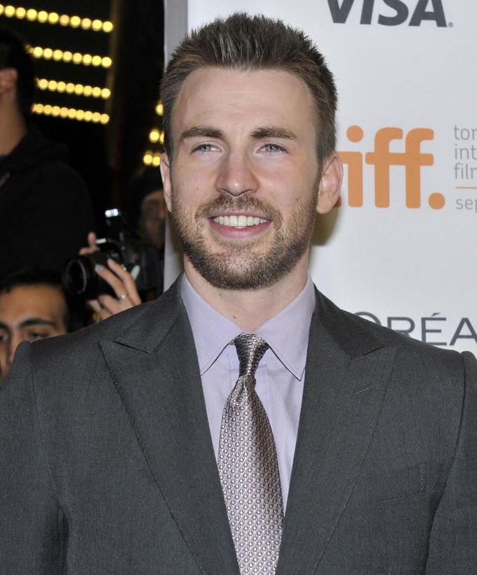 Herec Chris Evans představil v Torontu film "The Iceman".