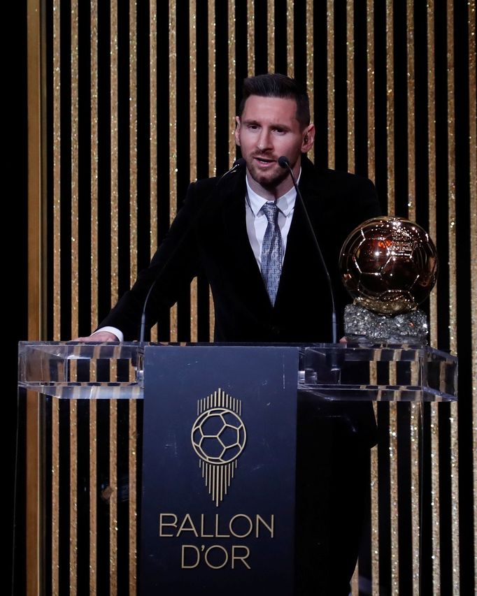 Soccer Football - The Ballon d’Or awards - Theatre du Chatelet, Paris, France - December 2, 2019  Barcelona's Lionel Messi with the Ballon d'Or award  REUTERS/Christian H