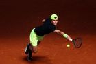 Menšík měl nakročeno do semifinále, Argentinec ale zvládl klíčový tie-break