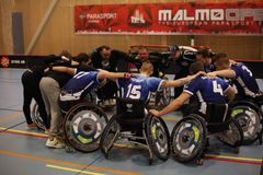Na turnaji v Malmö poprvé tři české florbalové týmy. Zlato přivezli vozíčkáři Štírů