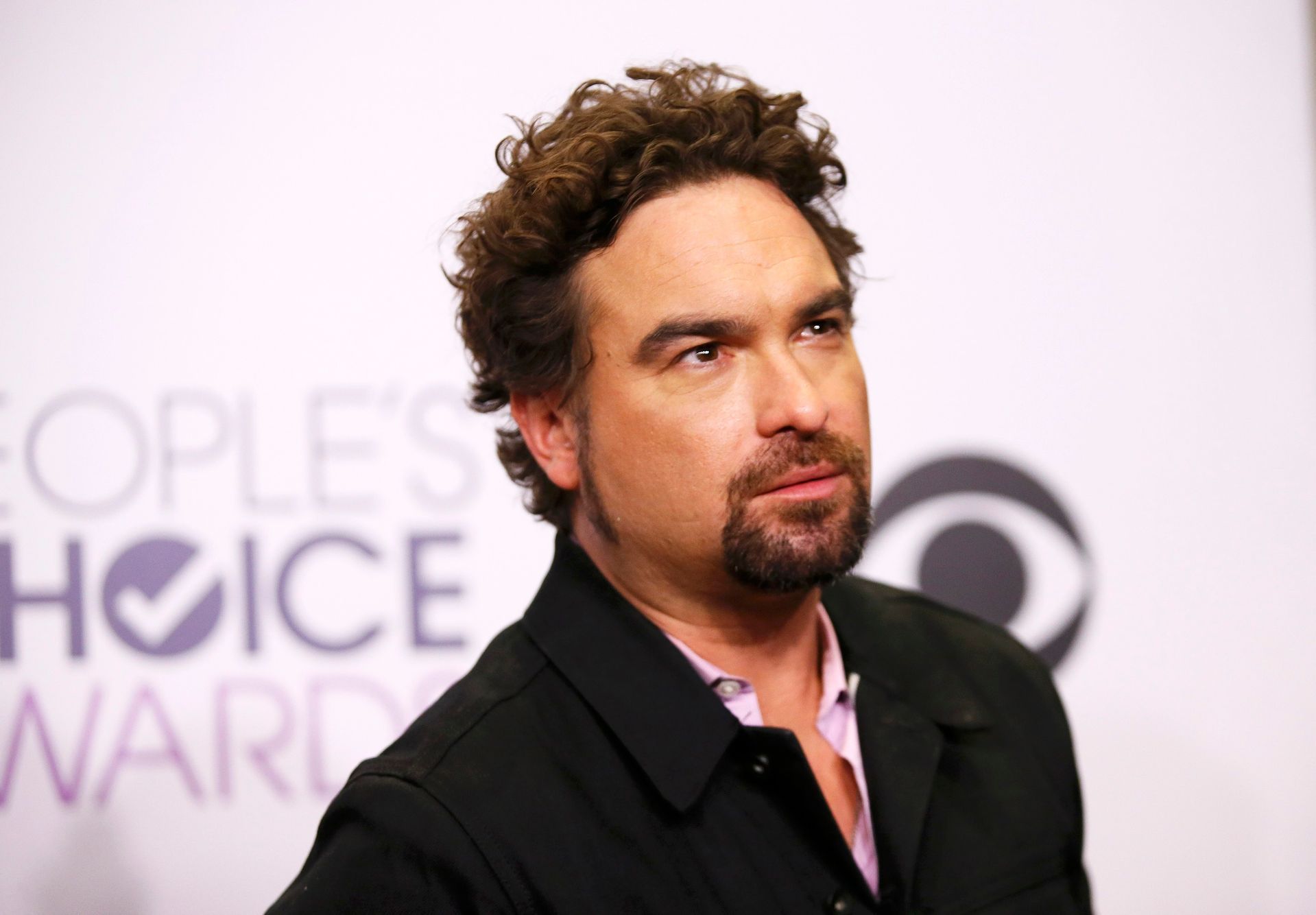 Johnny Galecki na People's Choice Awards 2015 v Los Angeles