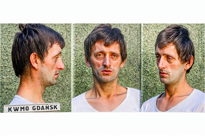 Policejní snímek Pawła Tuchlina, sériového vraha známého jako „Skorpion“, který terorizoval severní Polsko v 70. a 80. letech. Kolorováno